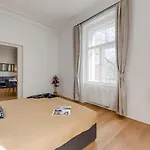 Kaizl Park Apart-hotel
