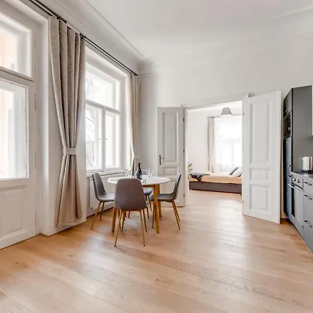 Kaizl Park Appart hôtel 4*